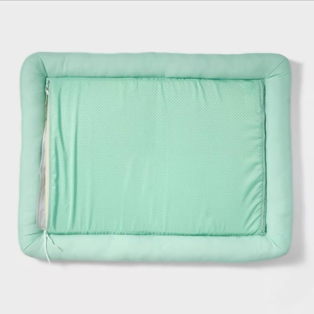 SUN SQUAD NWT pet cooling bed -stripe -32lx24wx2.5h - Picture 4 of 7